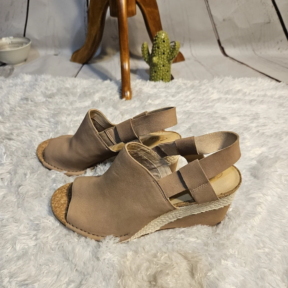 Clarks Collection Tan Leather Wedge Sandals Espadrille Slingback 9.5D